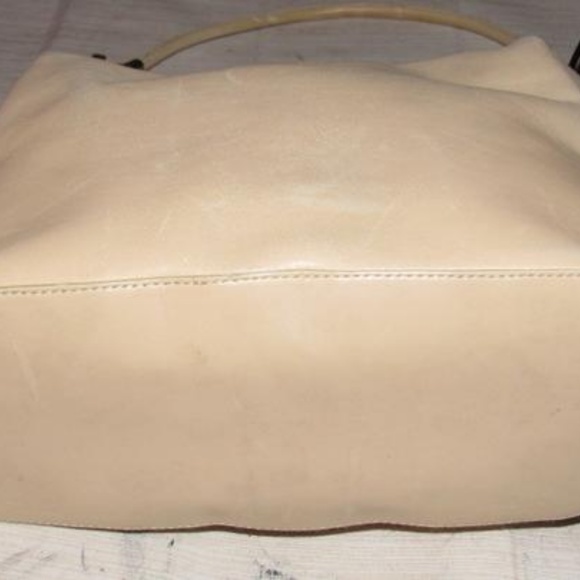 GUCCI Vintage Ivory Leather Hobo Bag - Picture 2 of 8